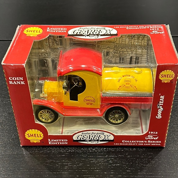 Shell Motor Oil Co. Vintage 1912 Ford Car Coin Bank - Picture 2 of 12